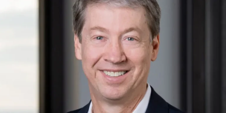 Ce vétéran de JPMorgan a ramené ses leçons de gouvernement à Wall Street
