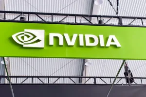 Les avertissements liés à l&rsquo;IA provoquent une baisse des actions technologiques, Nvidia glisse