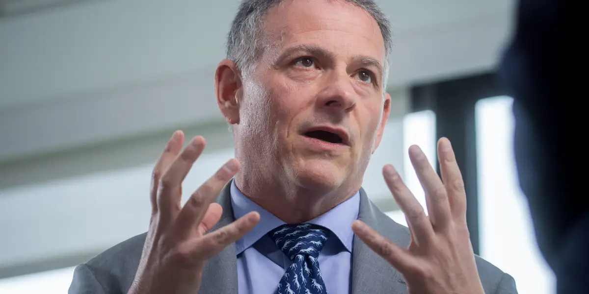 Les jeunes sont trop « impatients » pour acheter une maison et créer de la richesse : David Einhorn