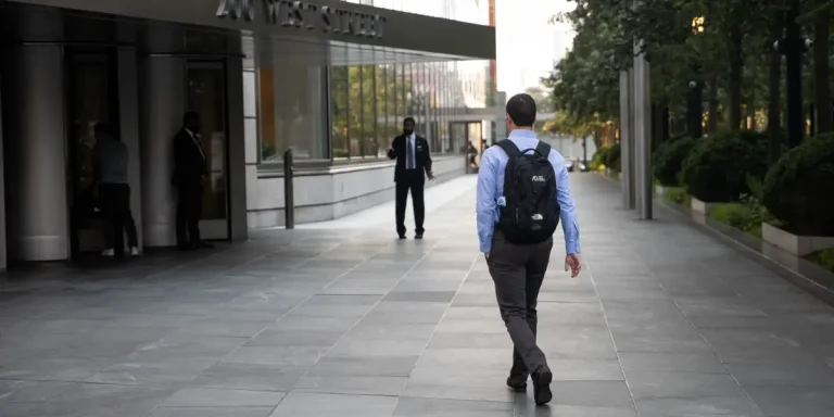 Les stagiaires de Goldman ne veulent vraiment pas que l'IA touche une partie de leur vie
