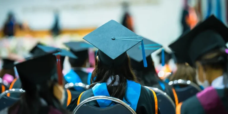 États classés par dette fédérale moyenne liée aux prêts étudiants