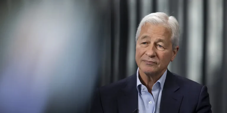 Jamie Dimon met en garde contre le fait de laisser des agents IA accéder à votre compte bancaire
