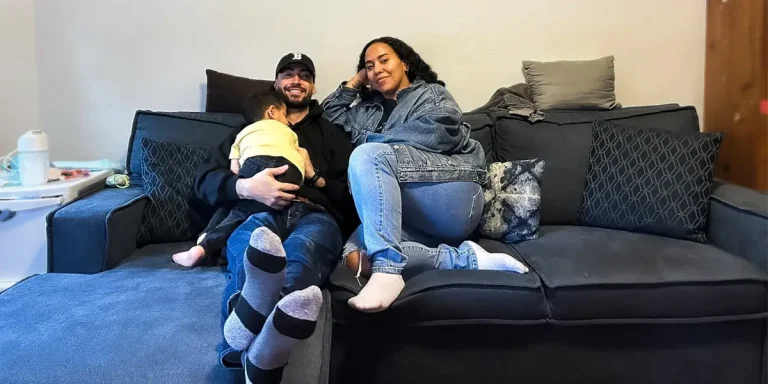 Je suis rentré chez moi à 40 ans et je vis dans le petit appartement de maman
