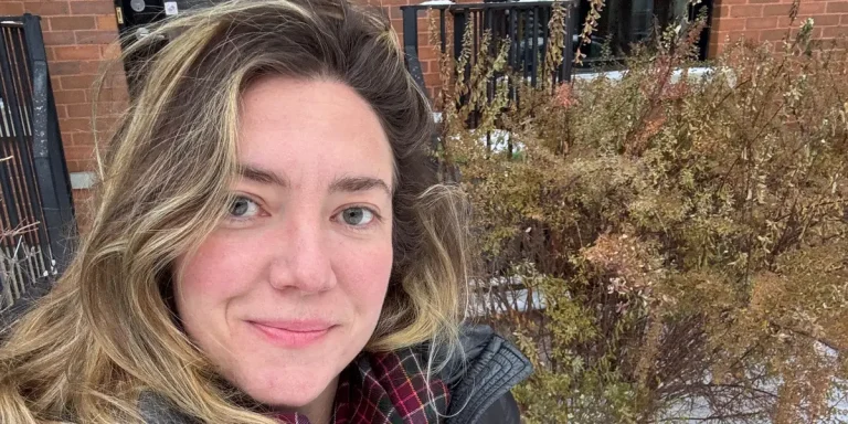Nouvellement célibataire dans la quarantaine, elle a déménagé à Montréal à la fin de son bail
