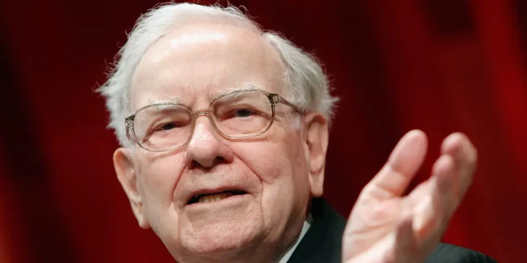 Pourquoi Berkshire de Buffett parie près d'un milliard de dollars sur des cuillères à plier
