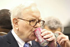 Warren Buffett a déclaré qu&rsquo;il n&rsquo;avait pas bu d&rsquo;eau depuis 5 décennies : Bill Ackman